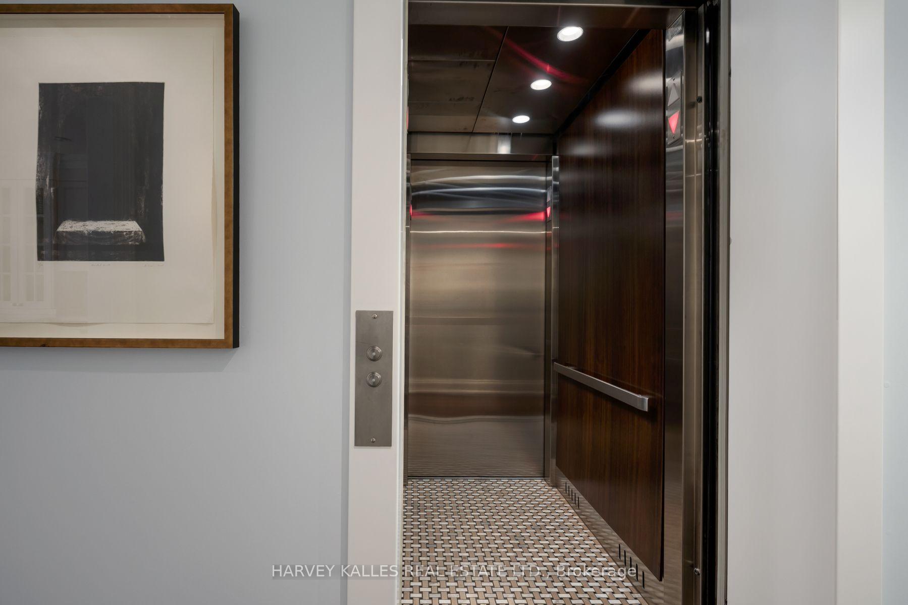 319 Lonsdale Road N 2D, Toronto Unit: 2D