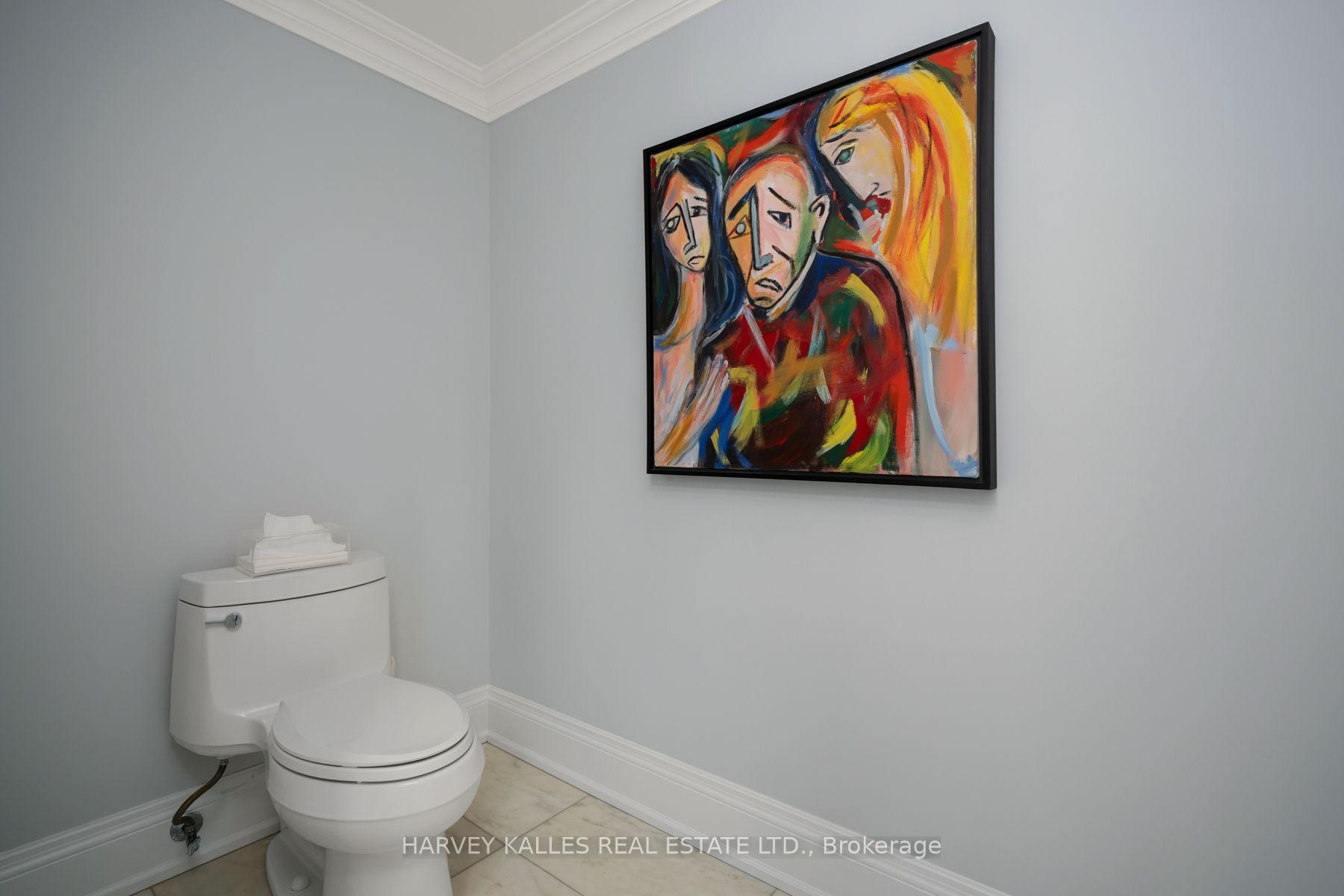 319 Lonsdale Road N 2D, Toronto Unit: 2D