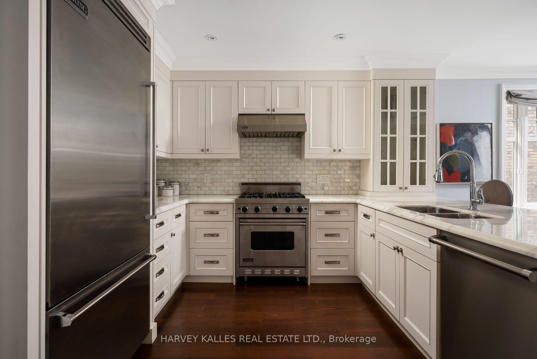 319 Lonsdale Road N 2D, Toronto Unit: 2D