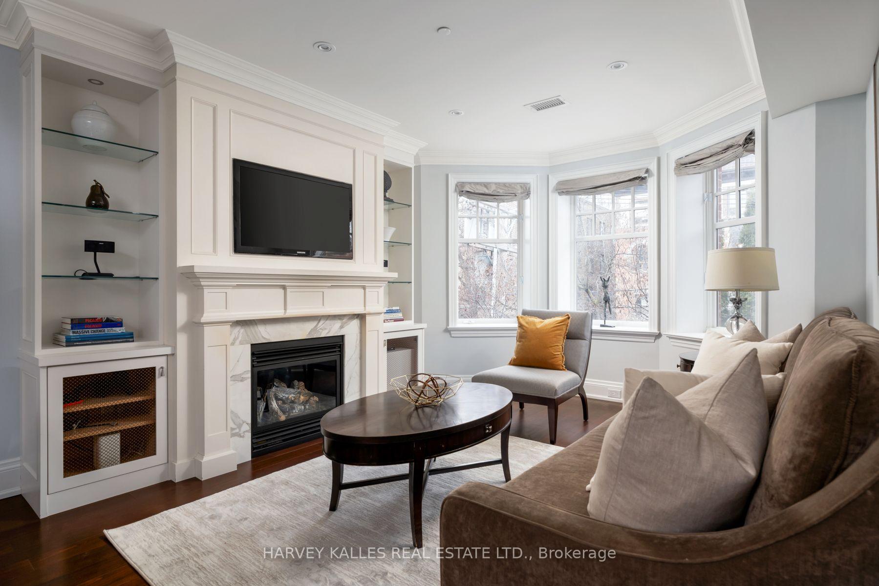 319 Lonsdale Road N 2D, Toronto Unit: 2D