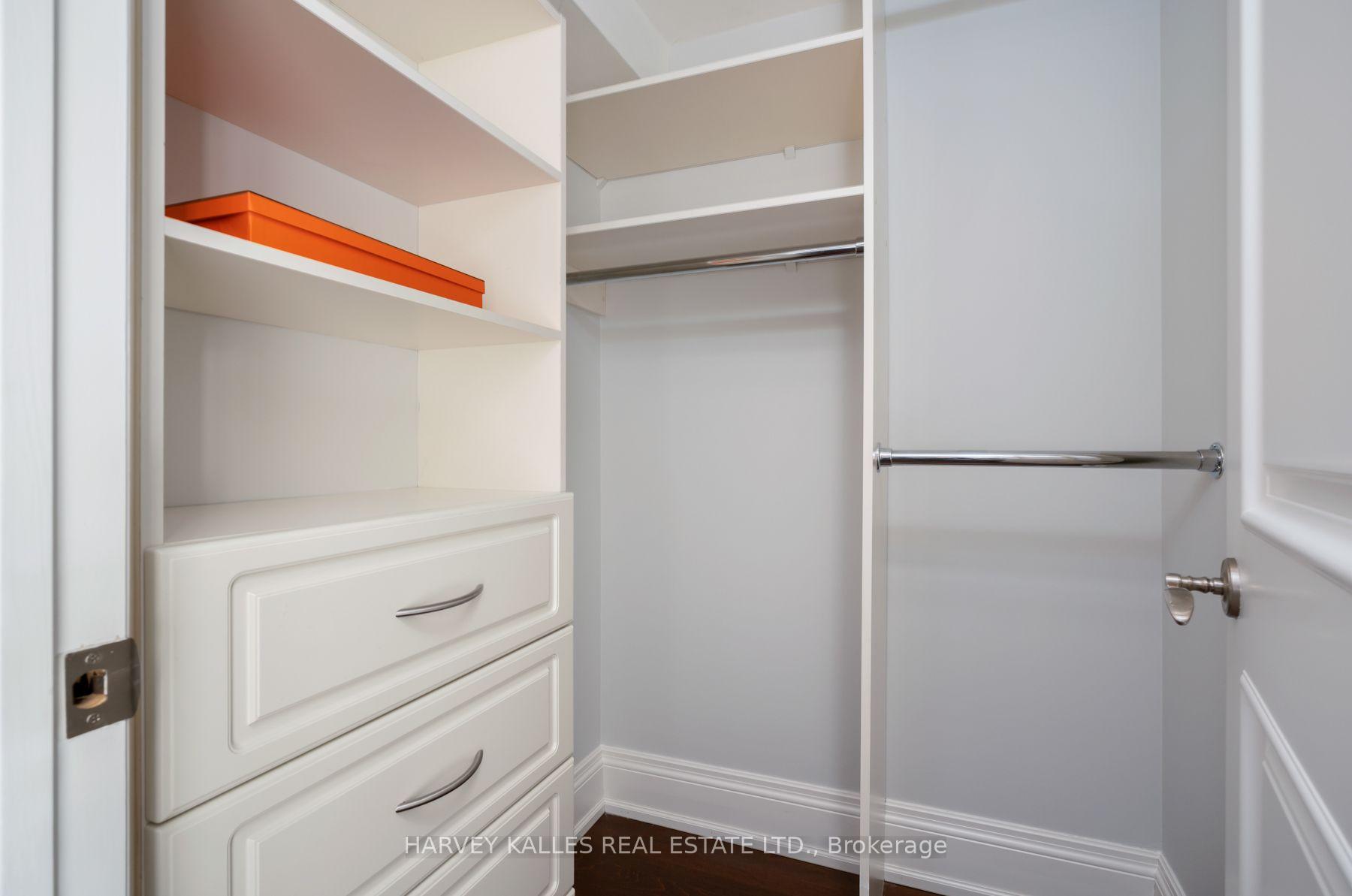 319 Lonsdale Road N 2D, Toronto Unit: 2D