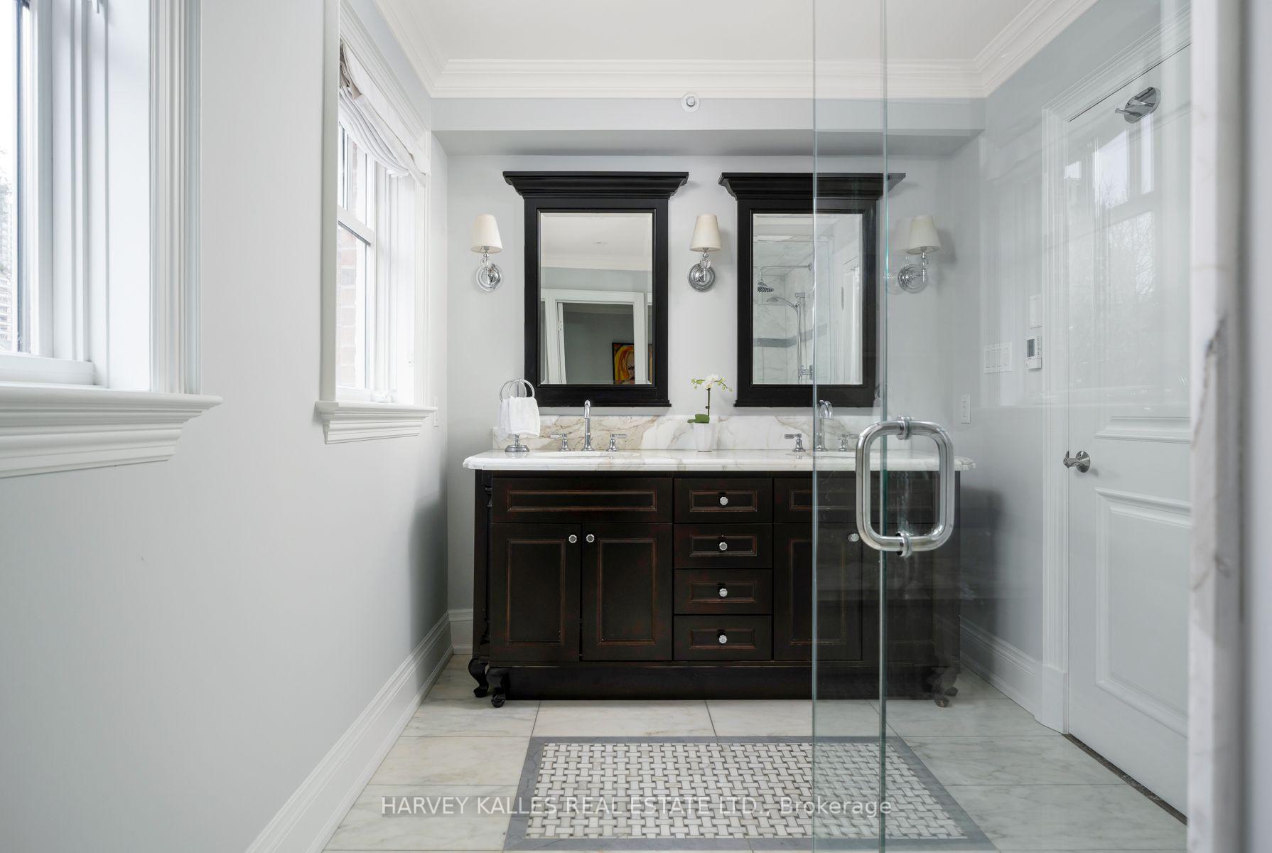 319 Lonsdale Road N 2D, Toronto Unit: 2D