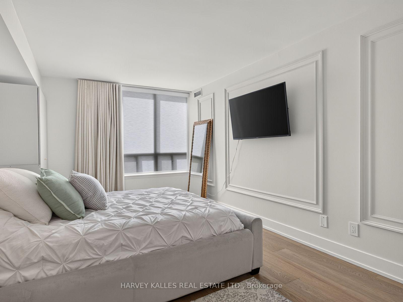 8 Covington Road 1004, Toronto Unit: 1004