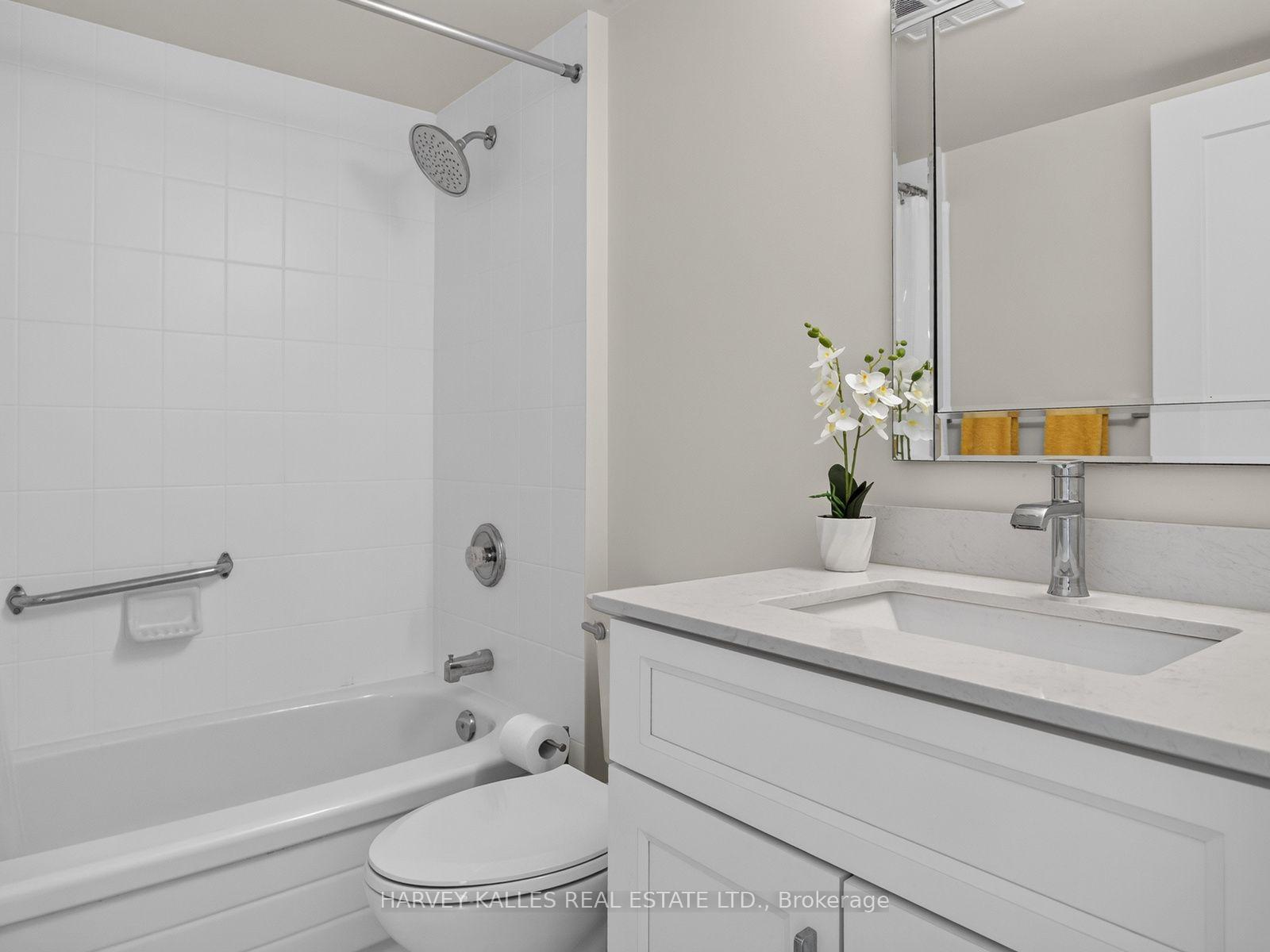 8 Covington Road 1004, Toronto Unit: 1004