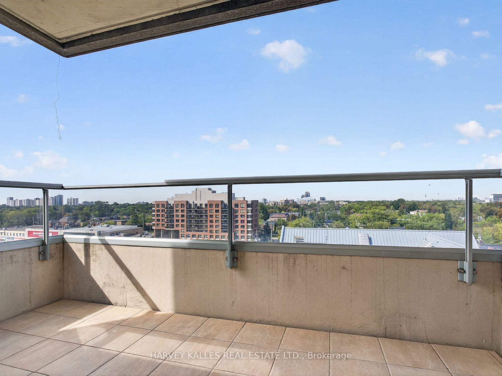 8 Covington Road 1004, Toronto Unit: 1004