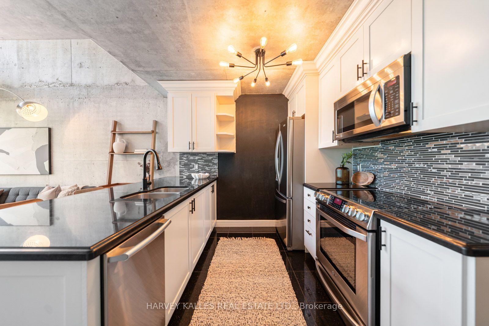 954 King Street W 507, Toronto Unit: 507