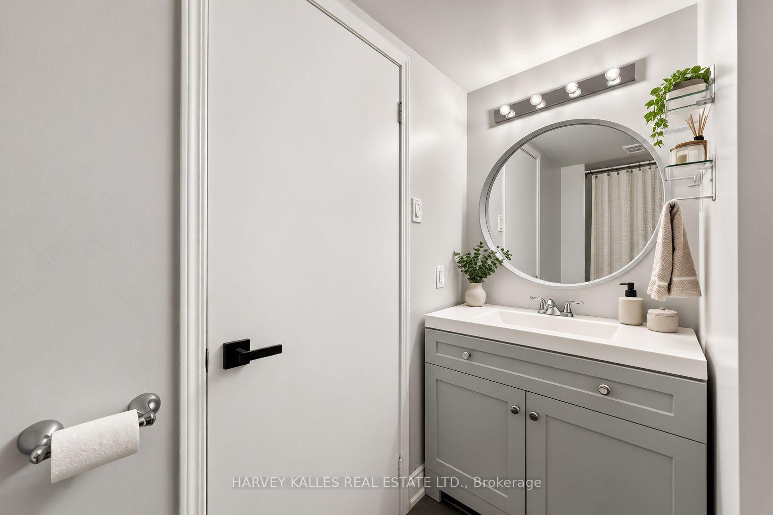 954 King Street W 507, Toronto Unit: 507