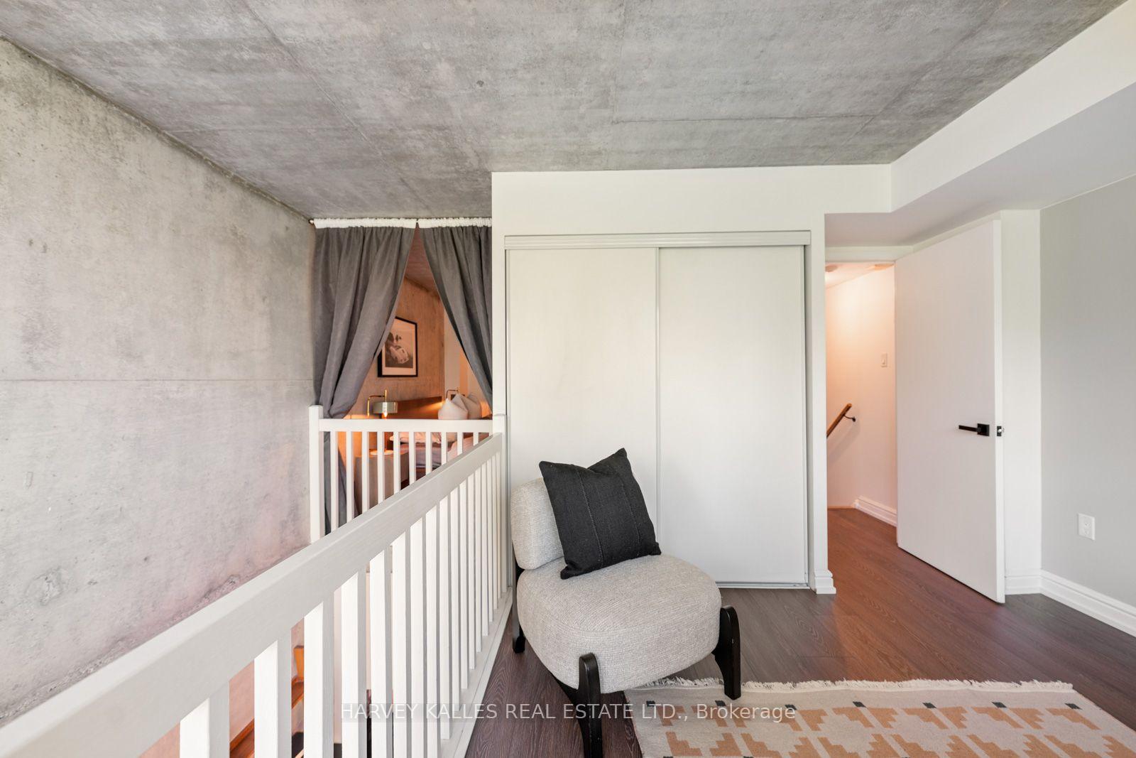 954 King Street W 507, Toronto Unit: 507