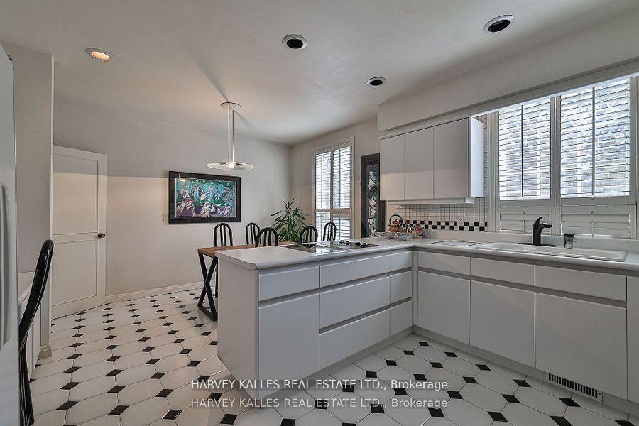 38 Fifeshire Road, Toronto