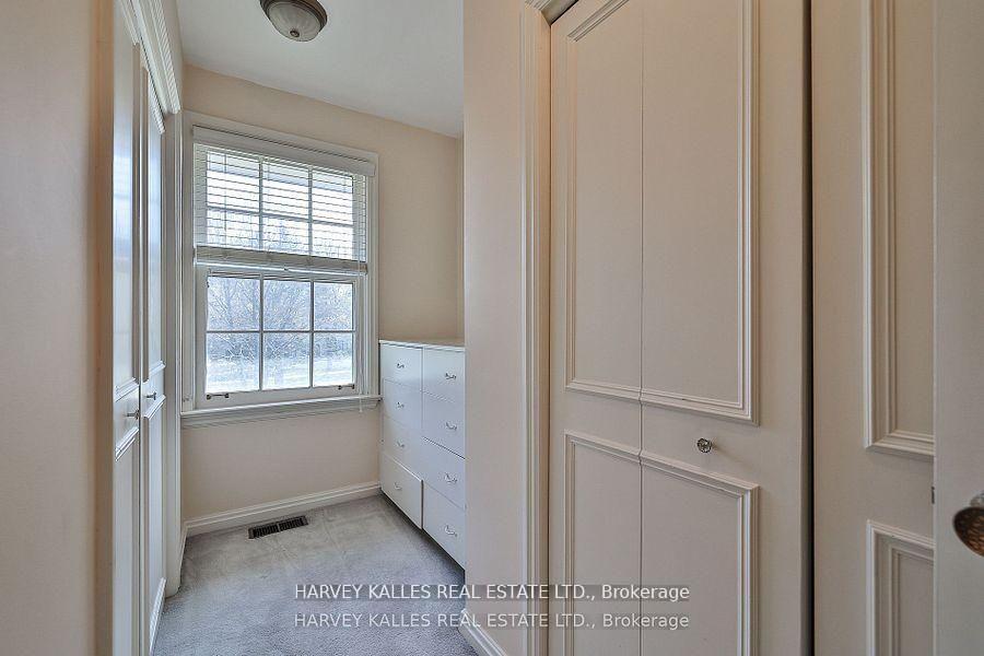 38 Fifeshire Road, Toronto