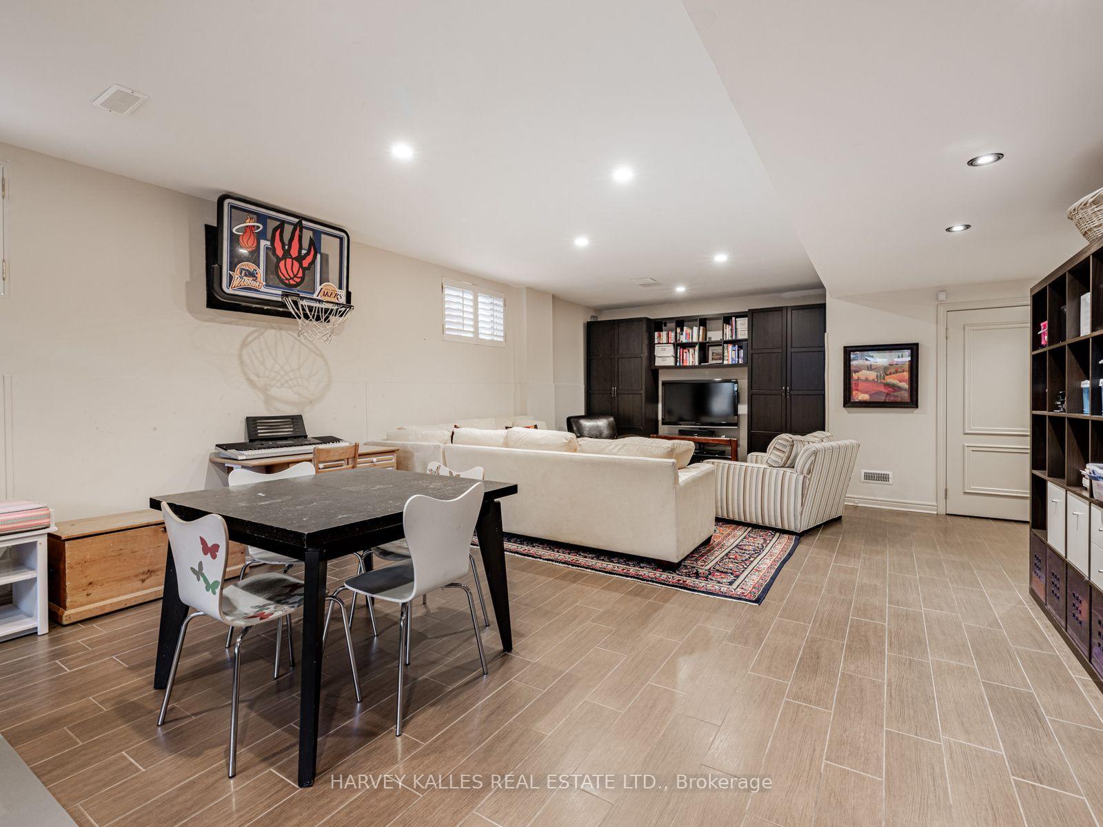 55 Viewmount Avenue, Toronto