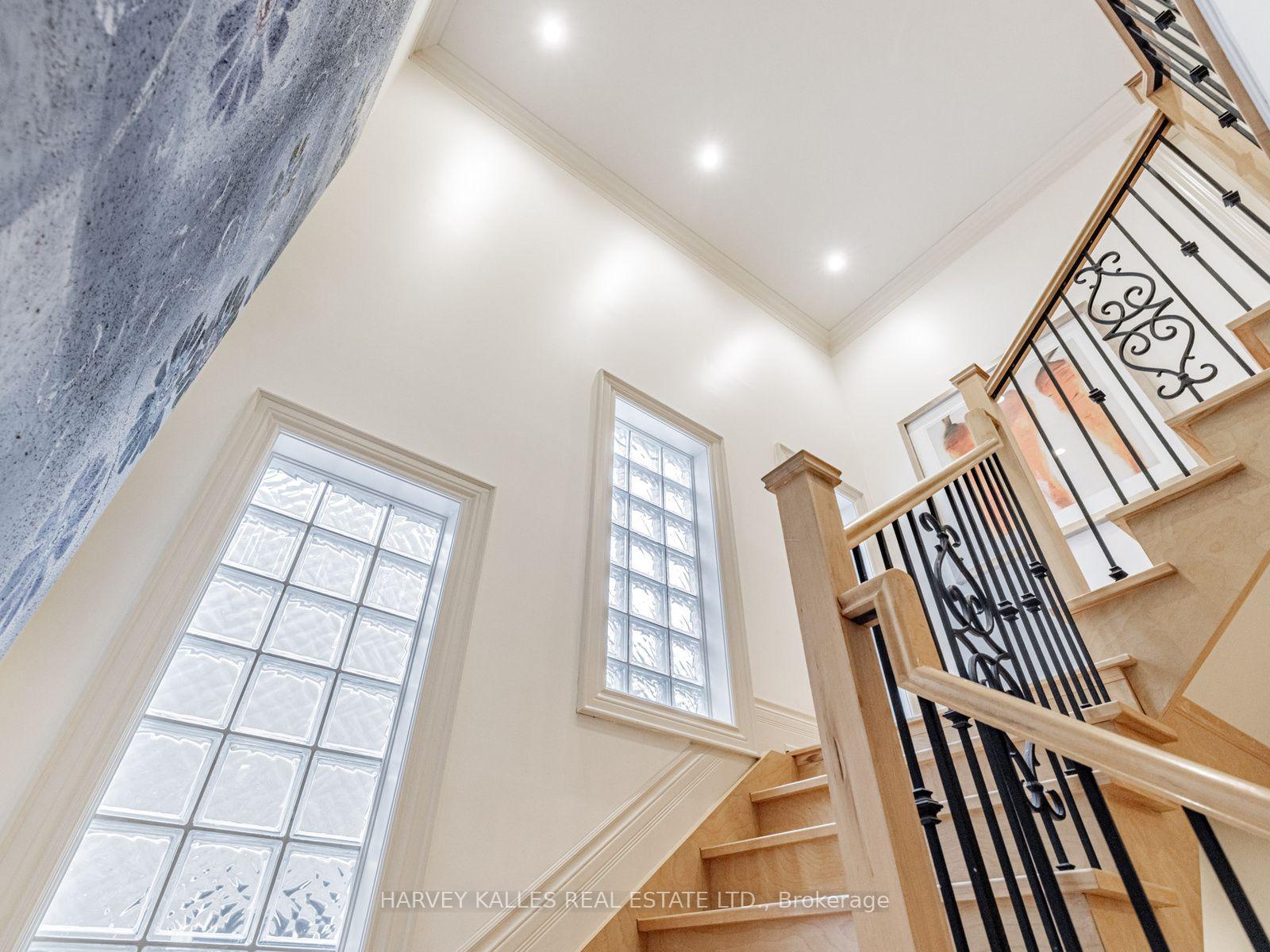 55 Viewmount Avenue, Toronto