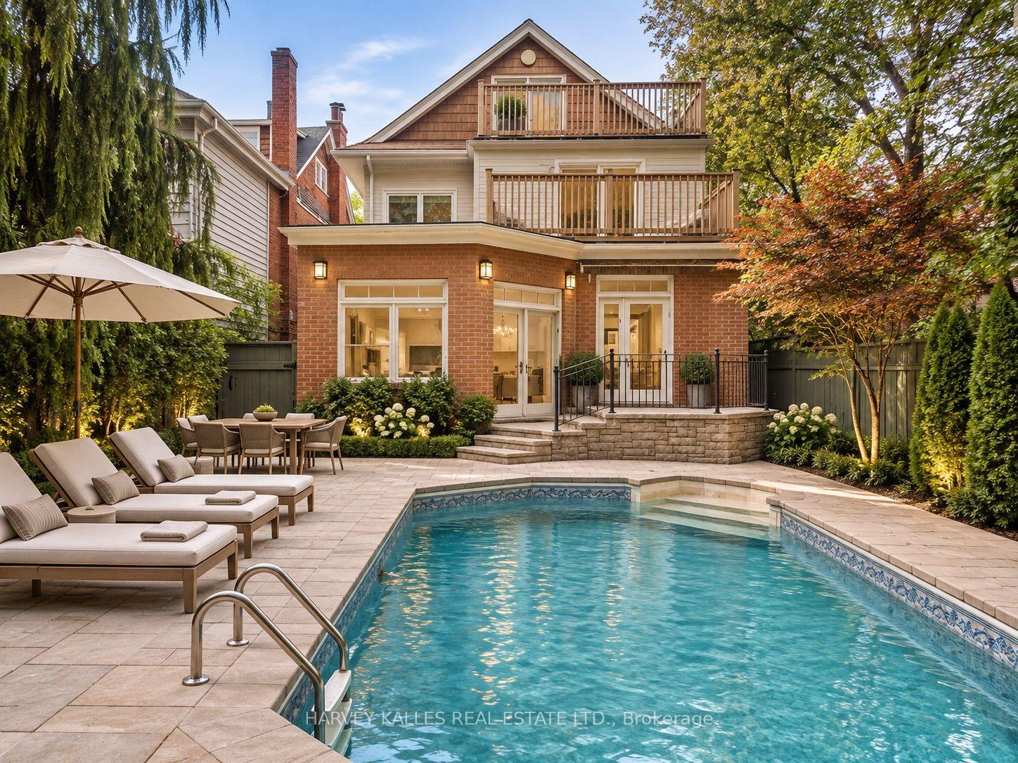 67 Warren Road, Toronto