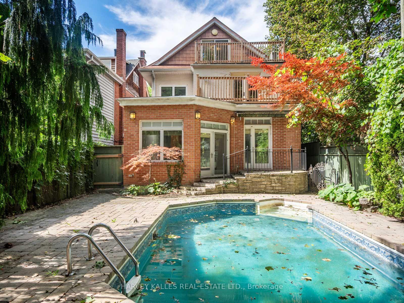 67 Warren Road, Toronto