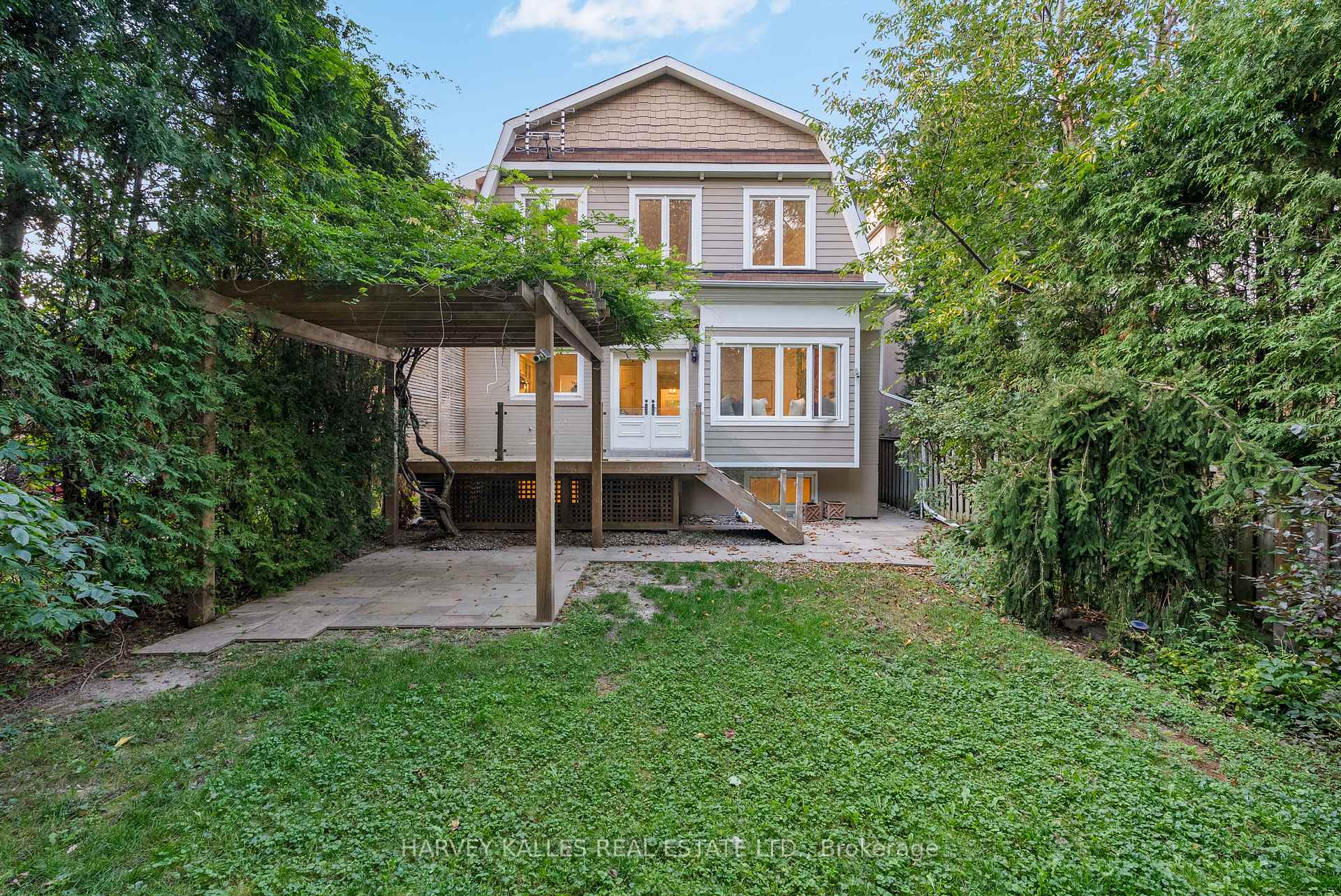 121 Johnston Avenue, Toronto