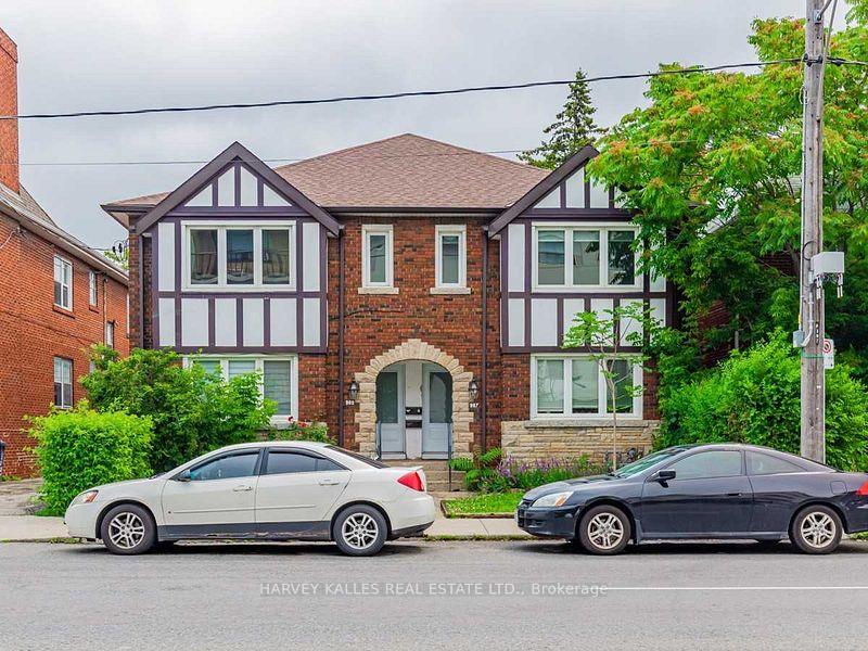 987 Avenue Road Main, Toronto Unit: Main