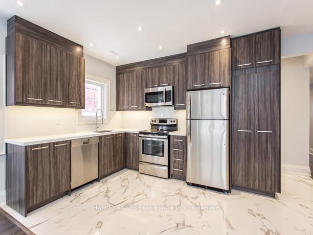 987 Avenue Road Main, Toronto Unit: Main
