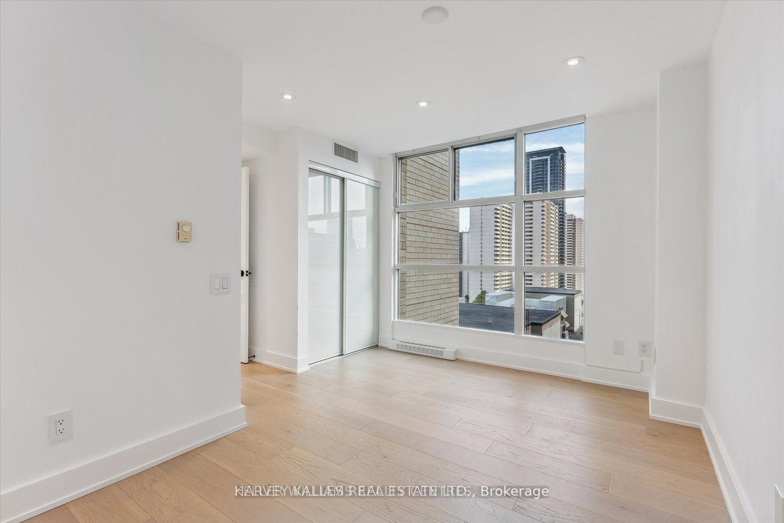 409 Bloor Street W PH03, Toronto Unit: PH03