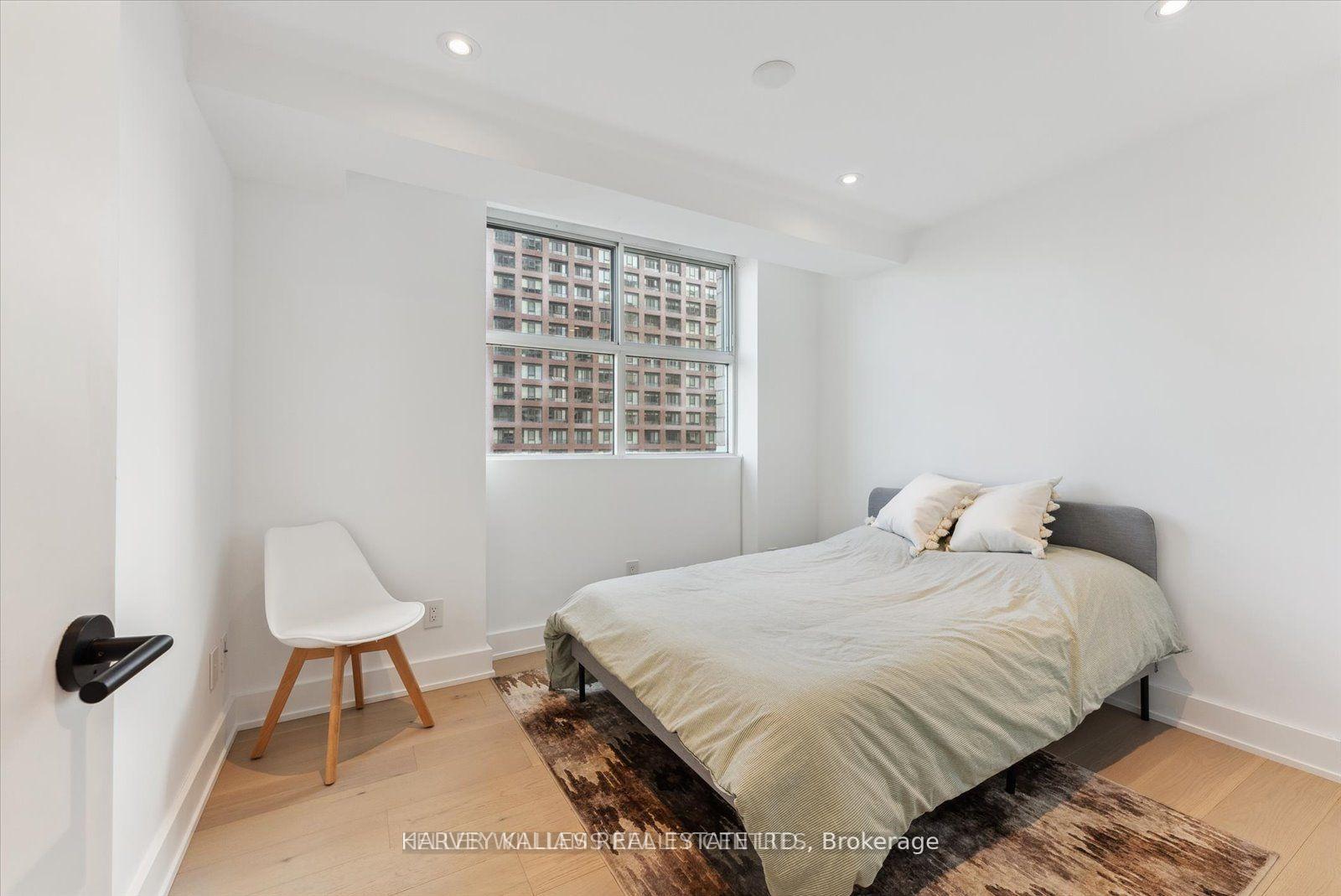 409 Bloor Street W PH03, Toronto Unit: PH03
