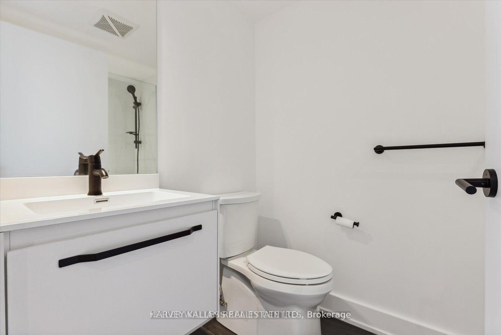 409 Bloor Street W PH03, Toronto Unit: PH03