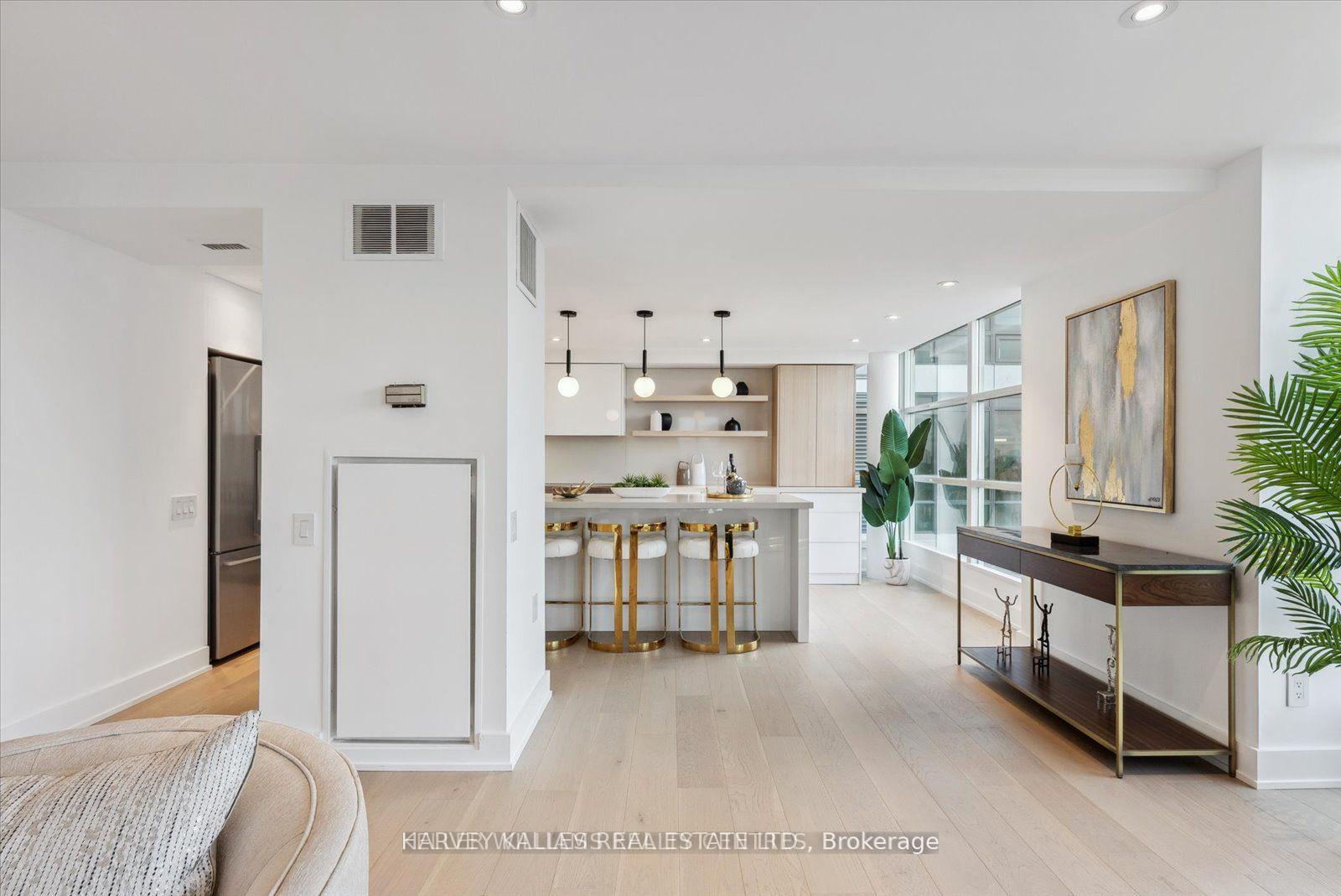 409 Bloor Street W PH03, Toronto Unit: PH03