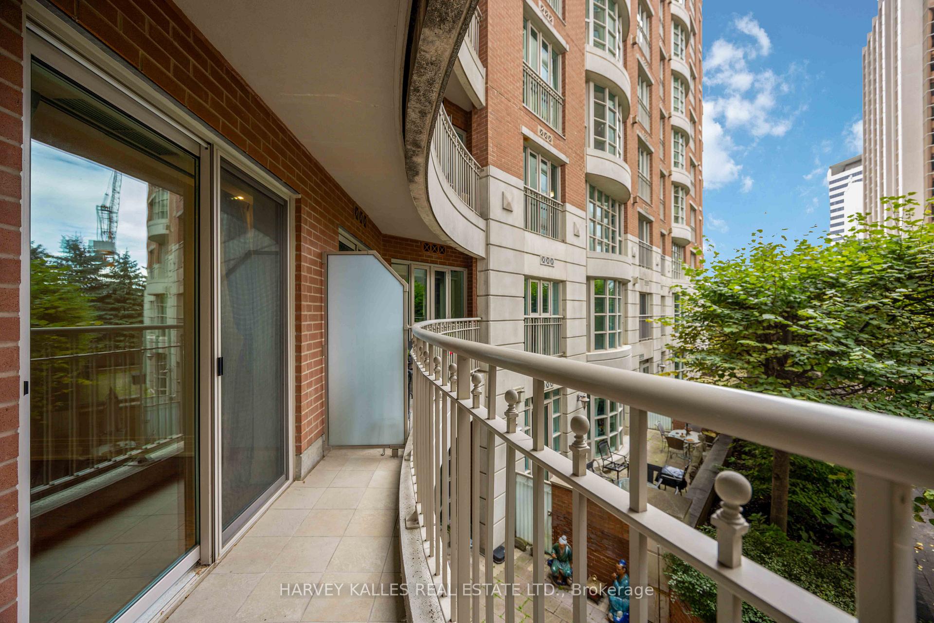 33 Delisle Avenue 201, Toronto Unit: 201