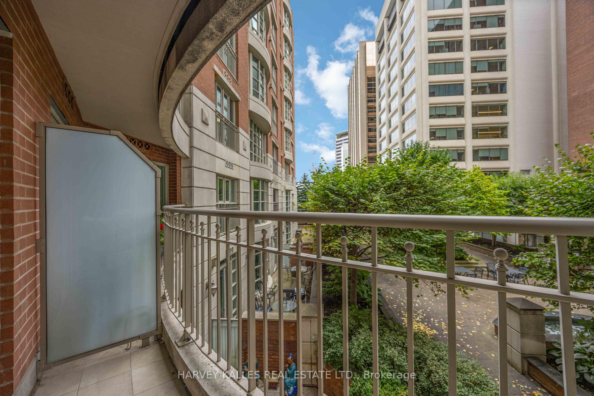 33 Delisle Avenue 201, Toronto Unit: 201