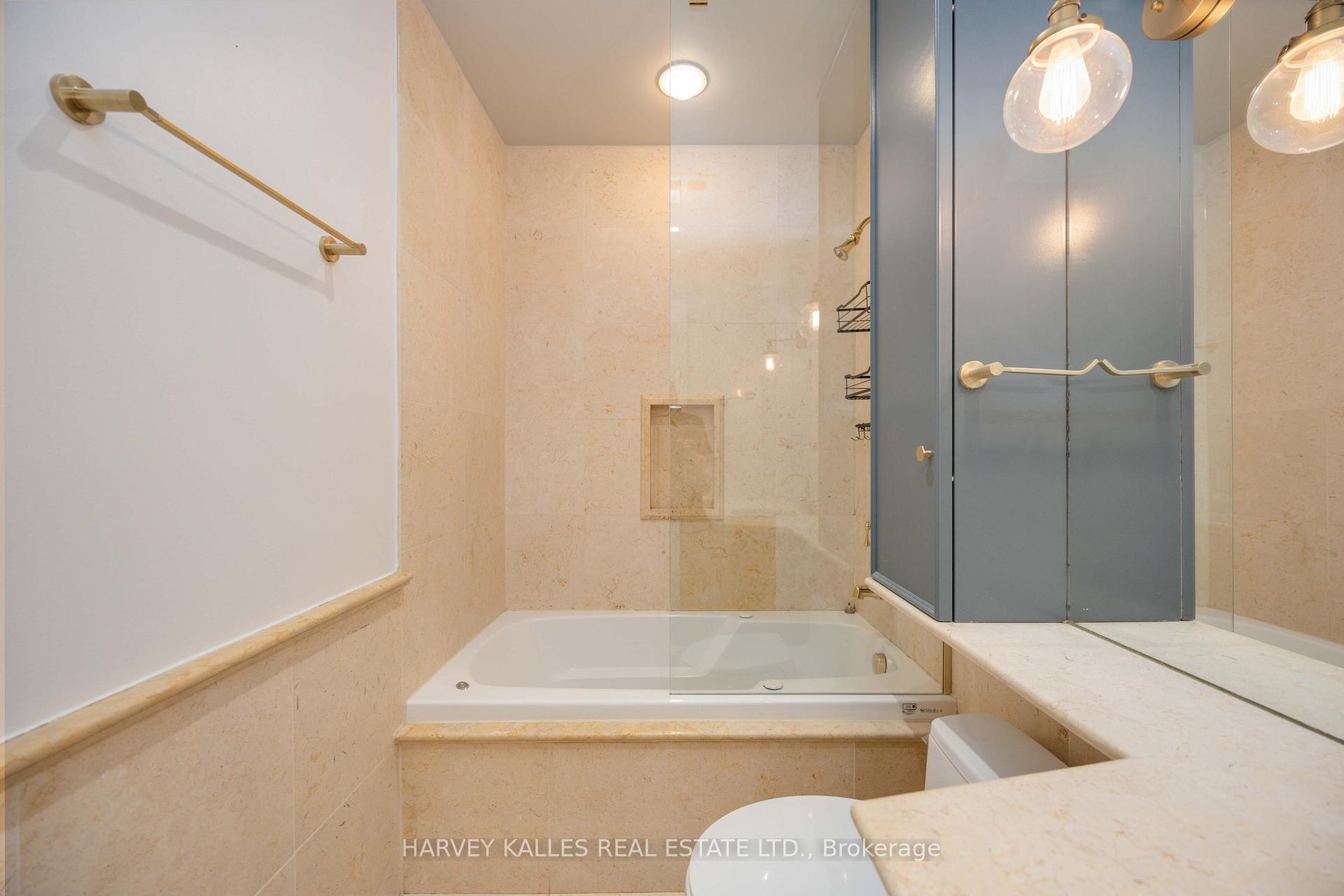 33 Delisle Avenue 201, Toronto Unit: 201