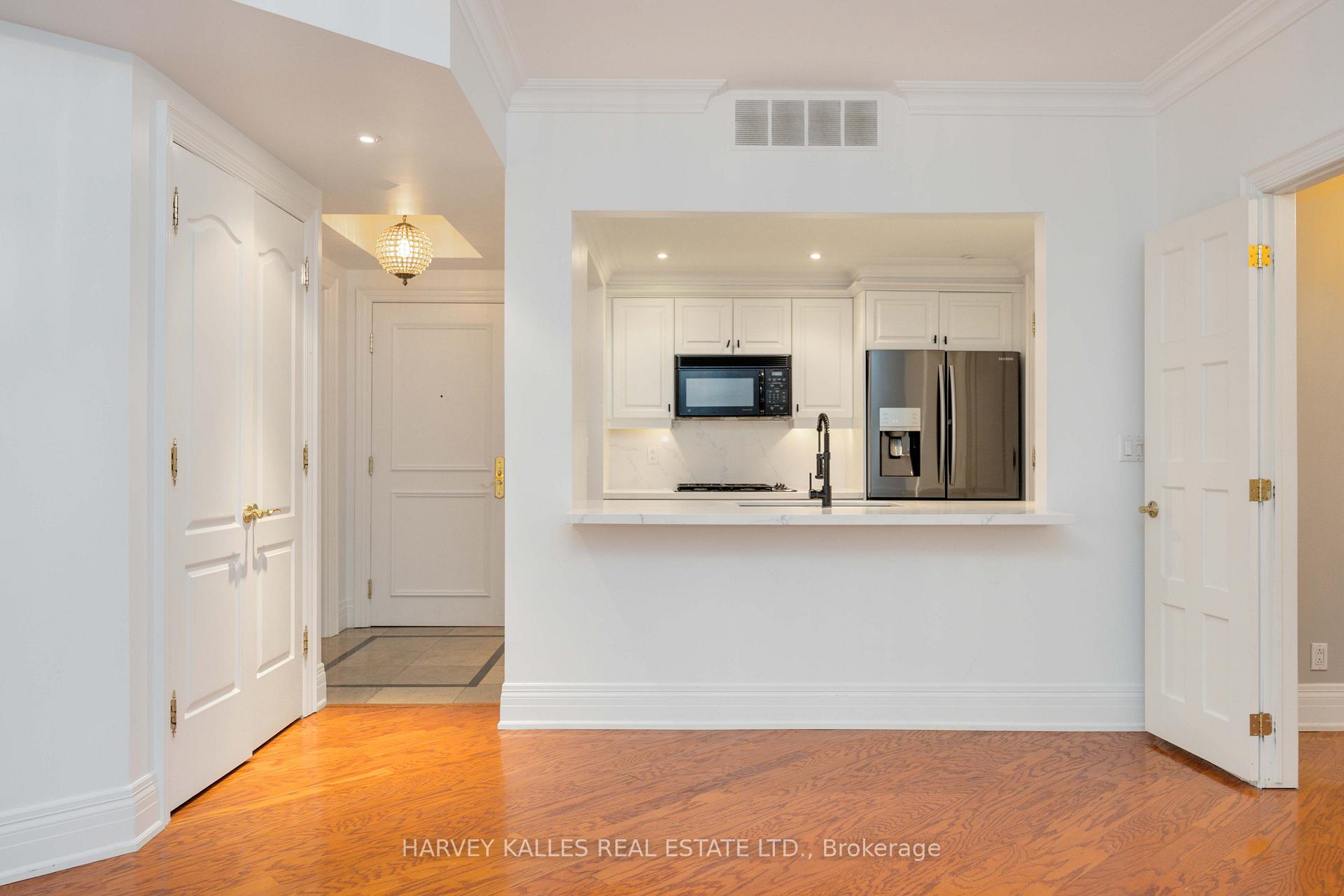 33 Delisle Avenue 201, Toronto Unit: 201