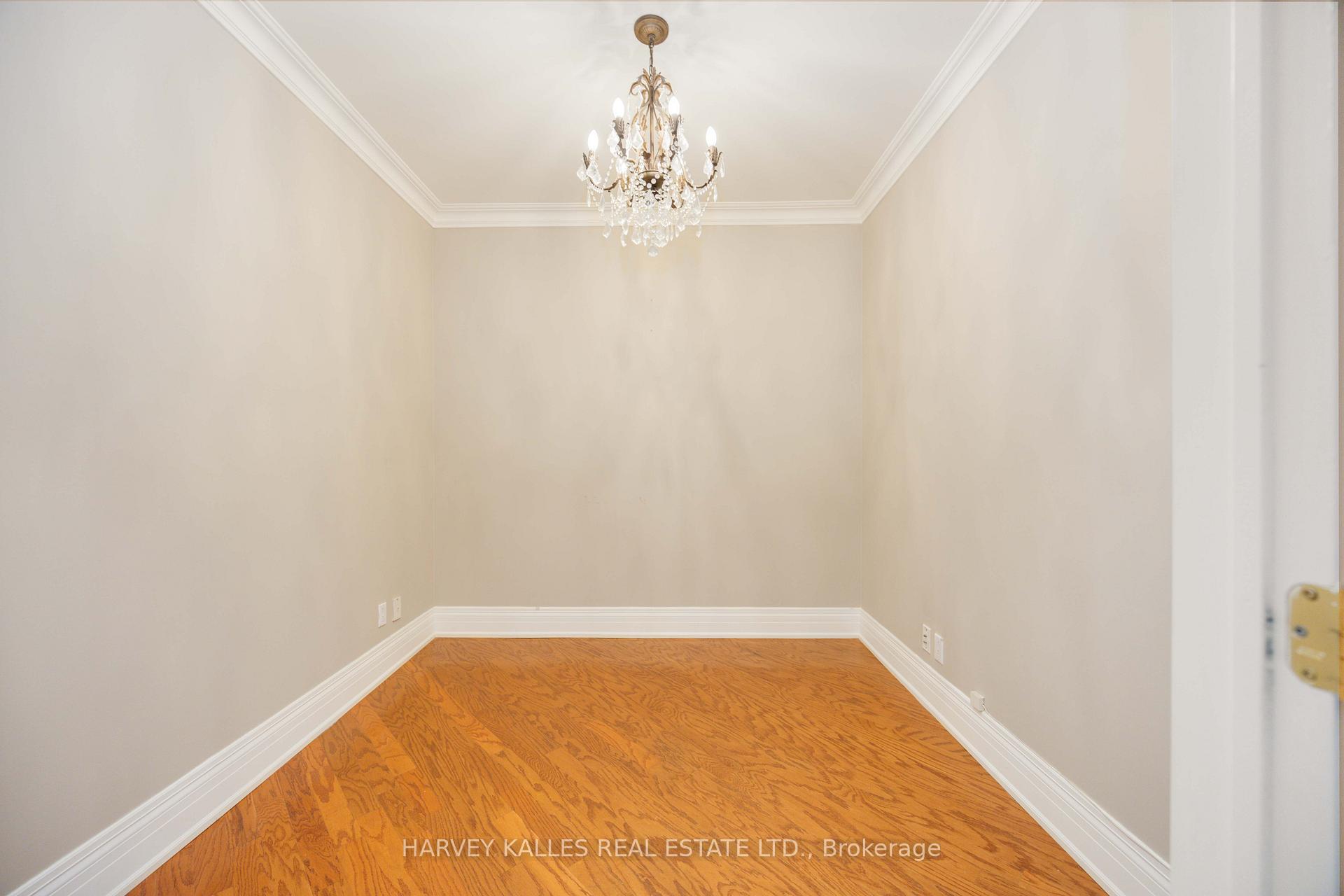 33 Delisle Avenue 201, Toronto Unit: 201