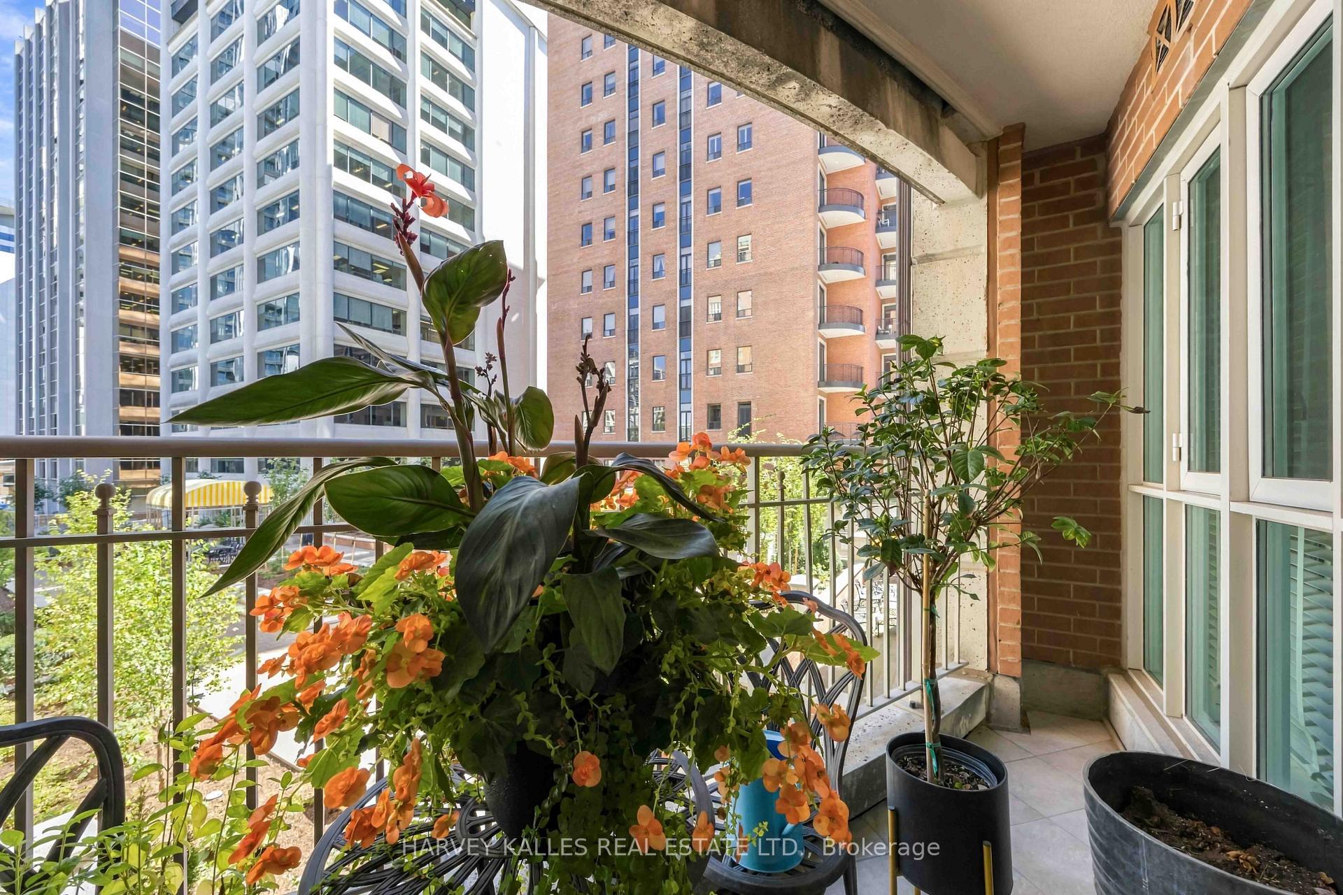 33 Delisle Avenue 201, Toronto Unit: 201