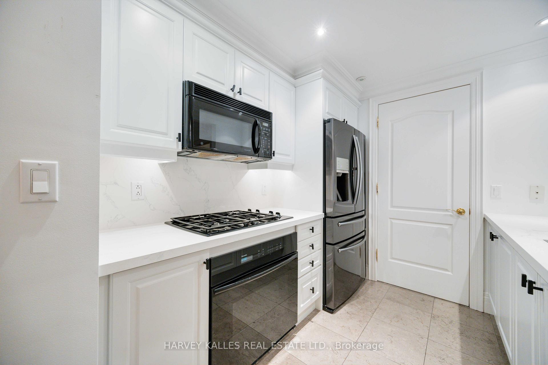 33 Delisle Avenue 201, Toronto Unit: 201