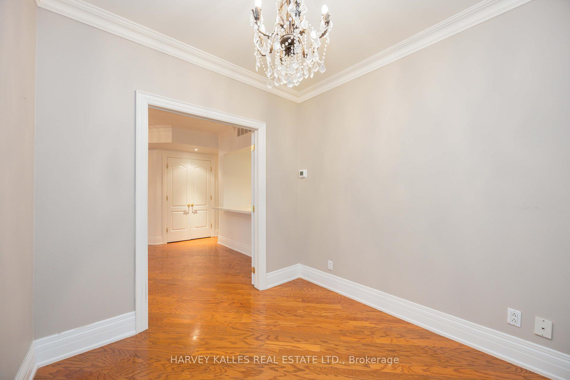 33 Delisle Avenue 201, Toronto Unit: 201