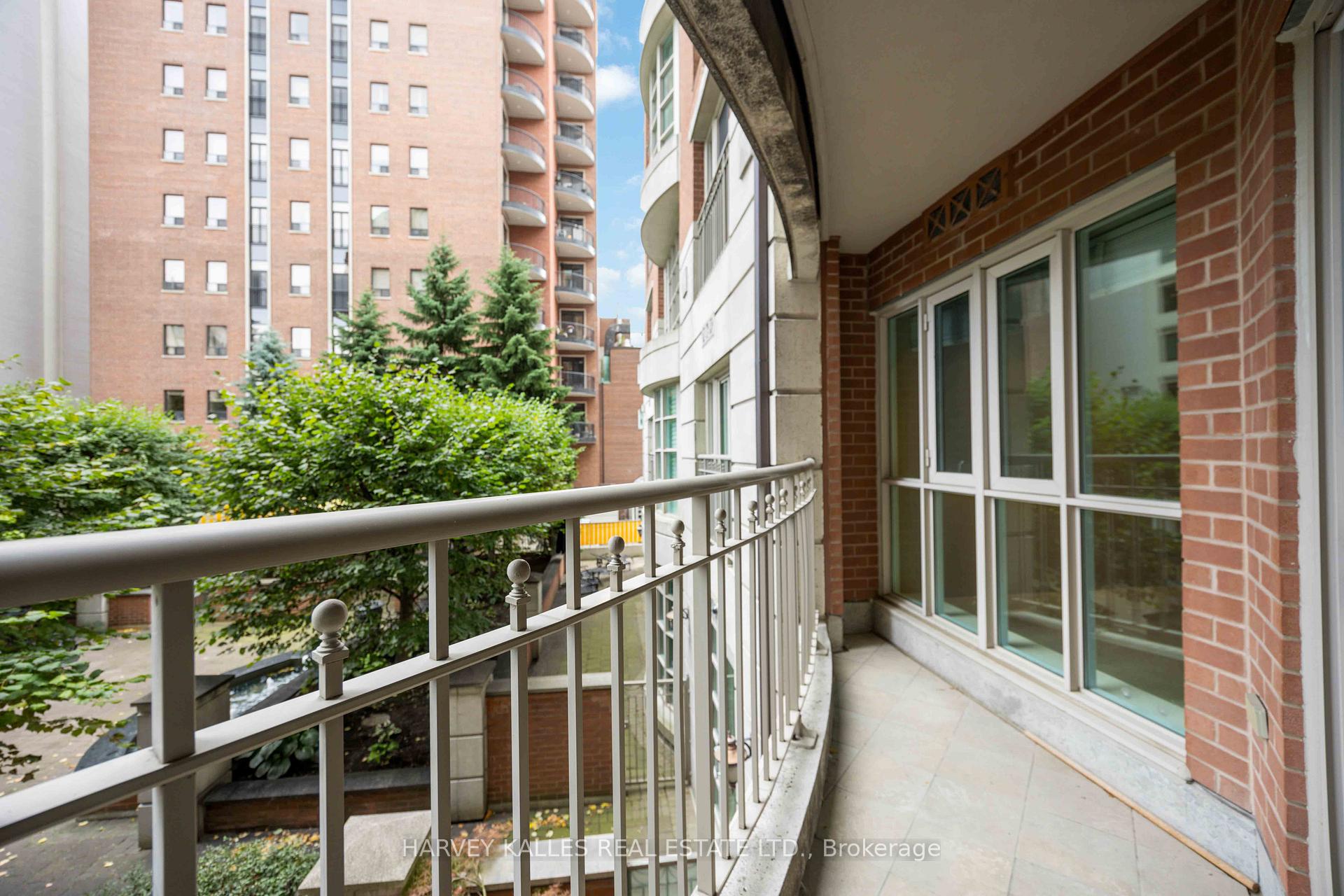 33 Delisle Avenue 201, Toronto Unit: 201