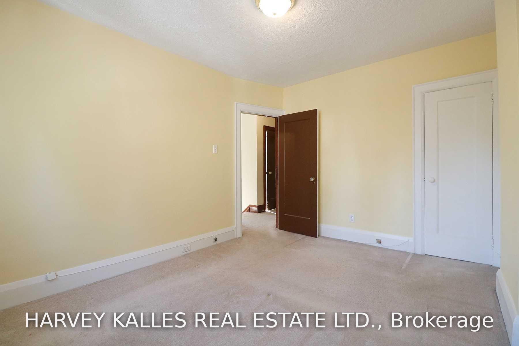 184 Duplex Avenue, Toronto