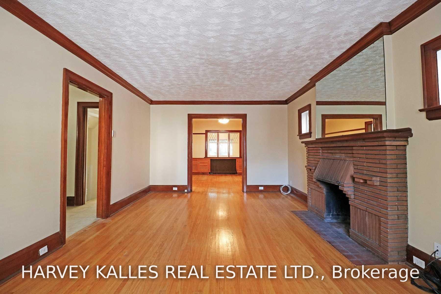 184 Duplex Avenue, Toronto