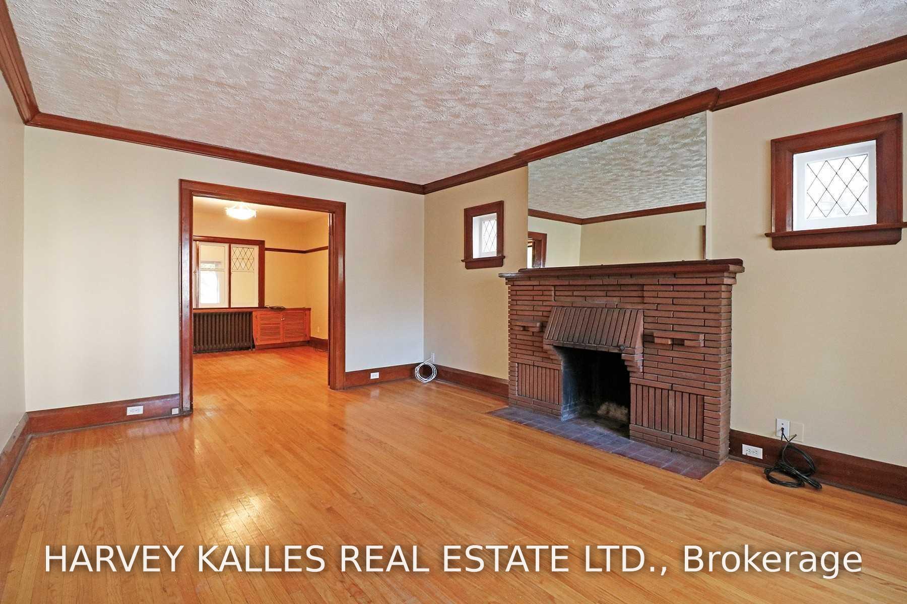 184 Duplex Avenue, Toronto