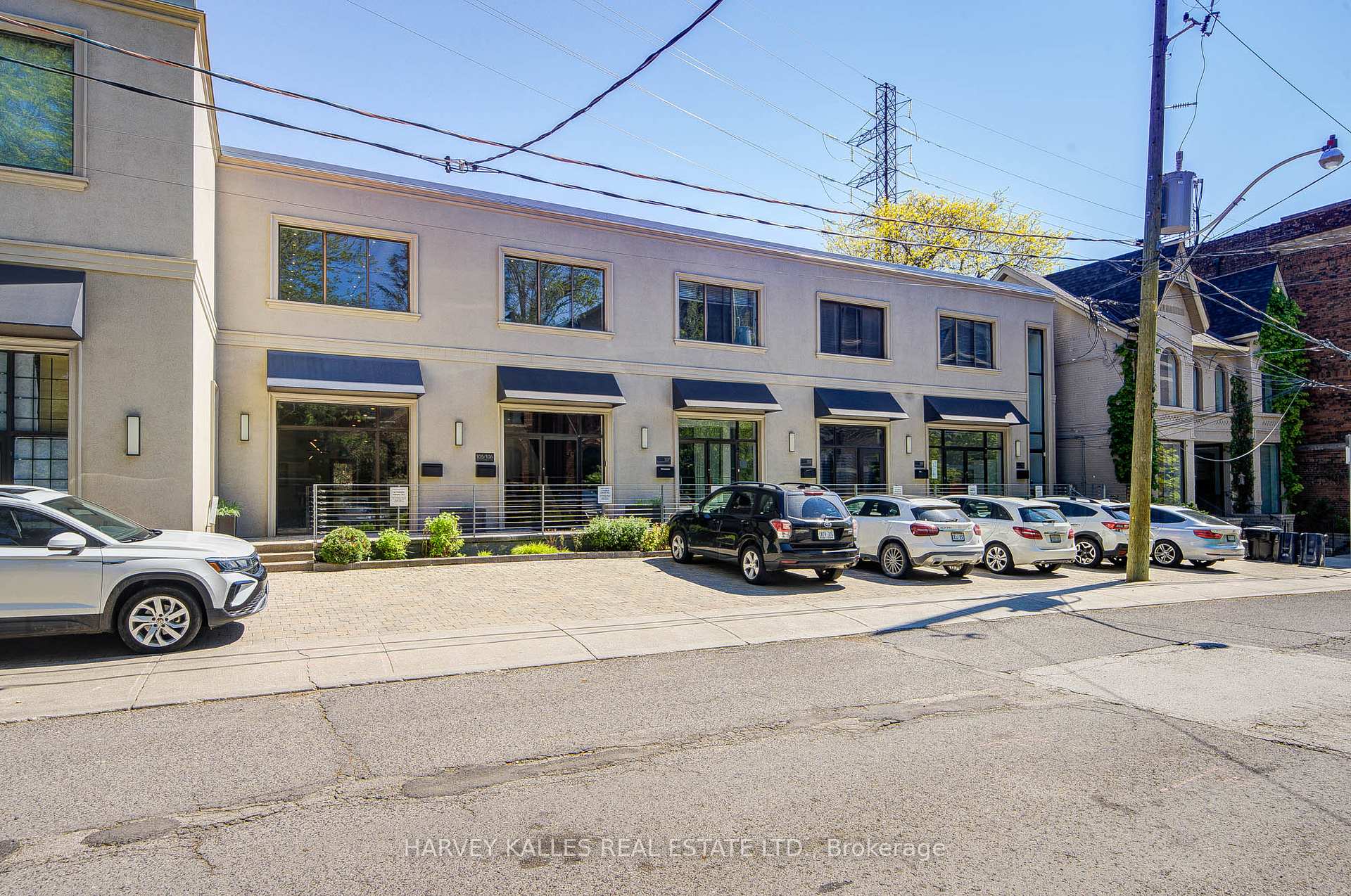 275 MacPherson Avenue 109, Toronto Unit: 109