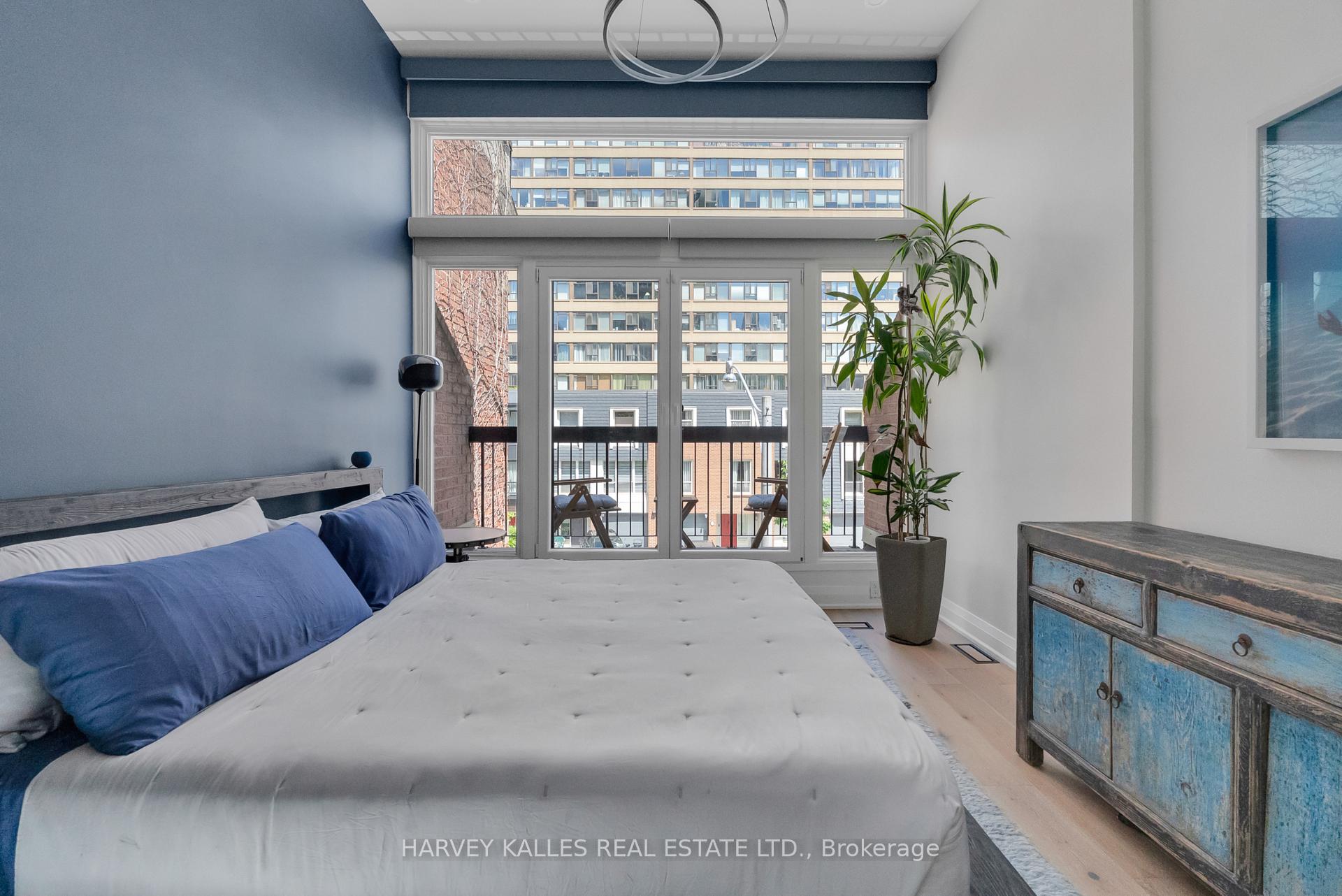 49 Granby Street, Toronto