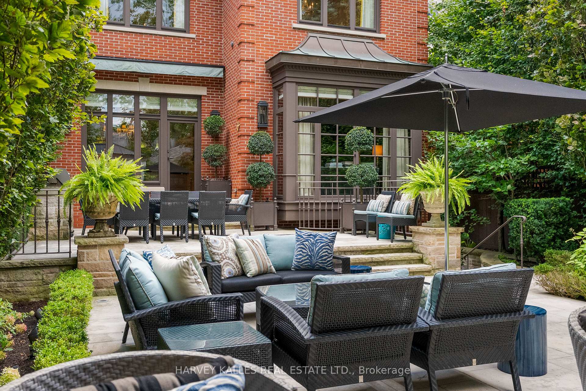 92 South Drive, Toronto