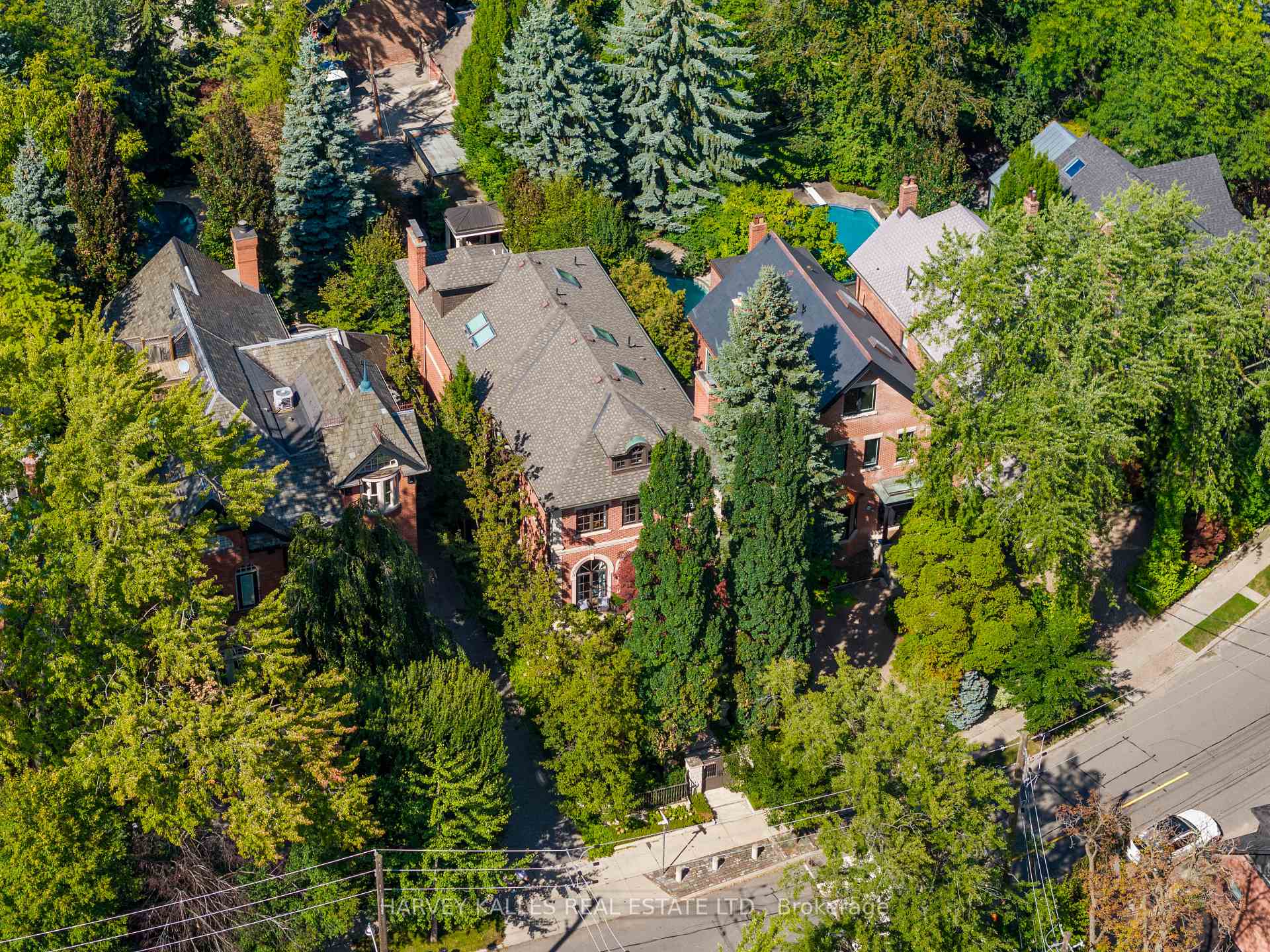 92 South Drive, Toronto