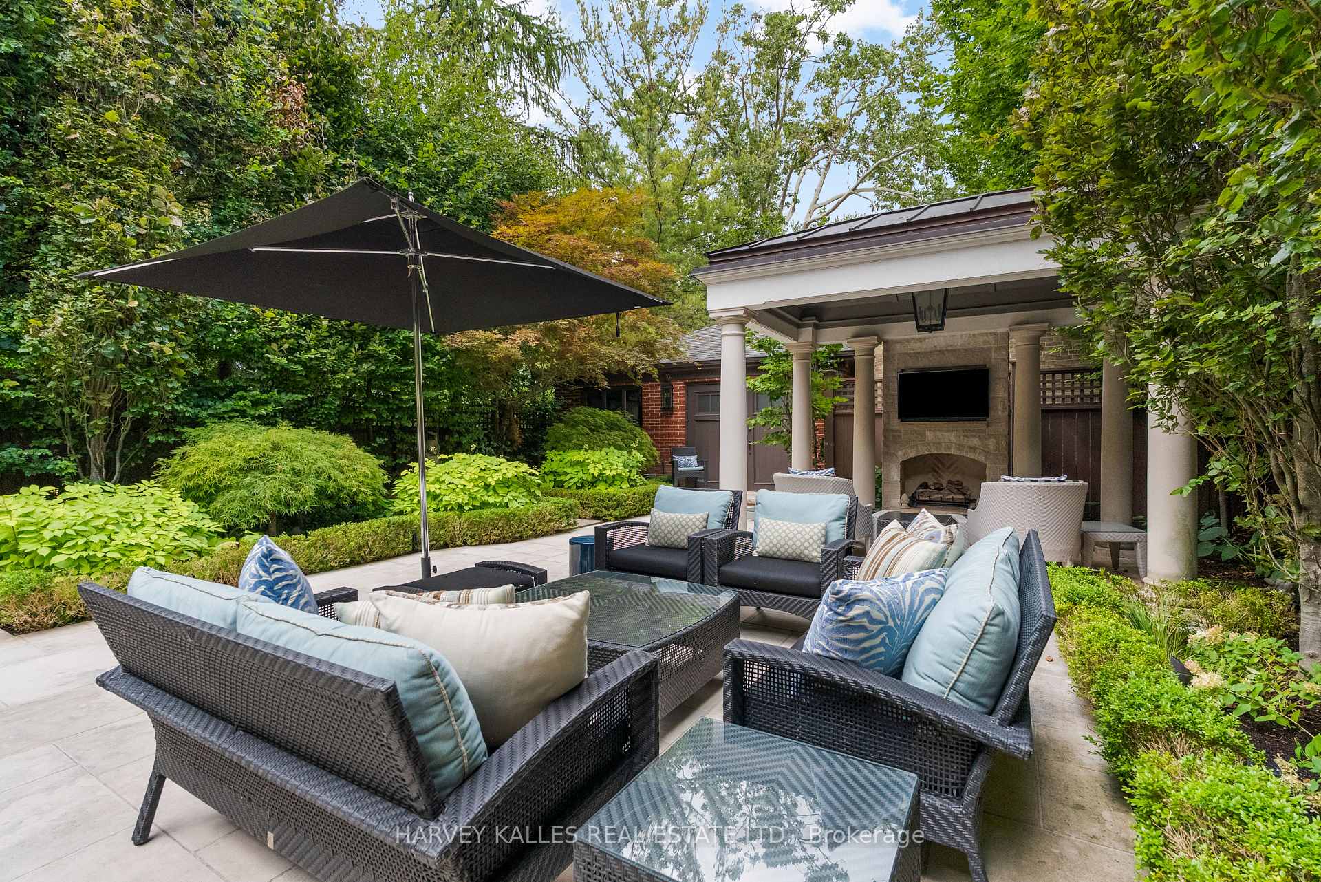 92 South Drive, Toronto