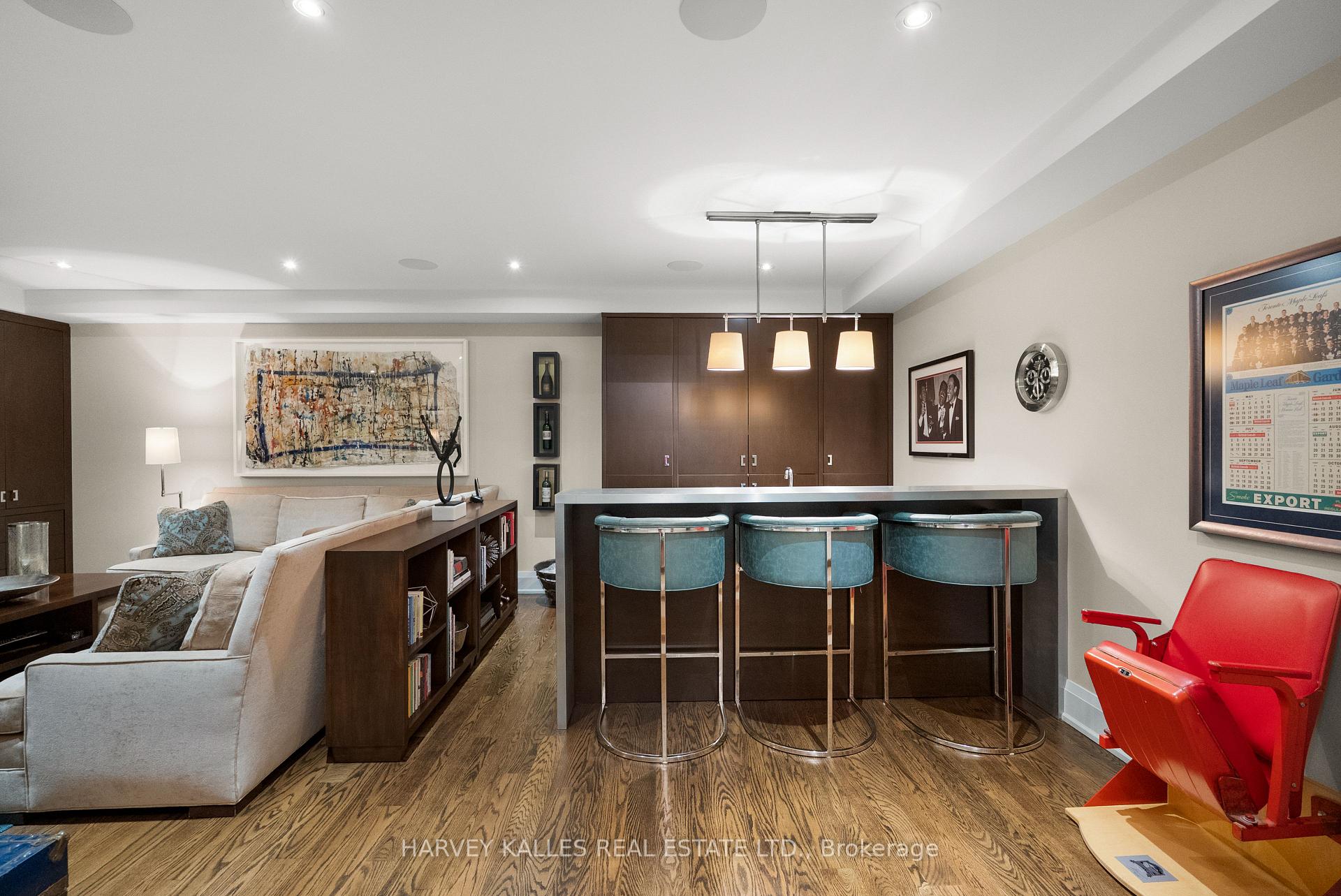 92 South Drive, Toronto