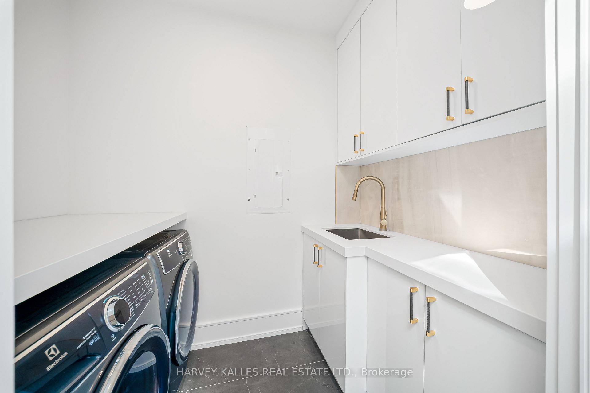 449 Elm Road, Toronto