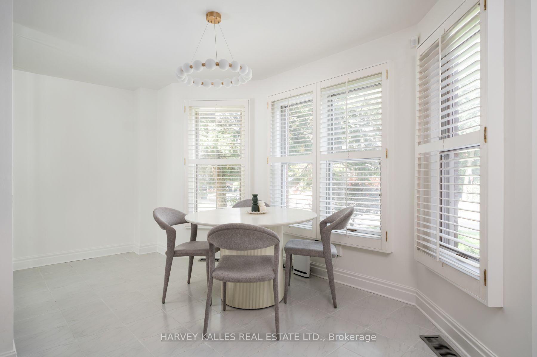 131 Rosewell Avenue, Toronto