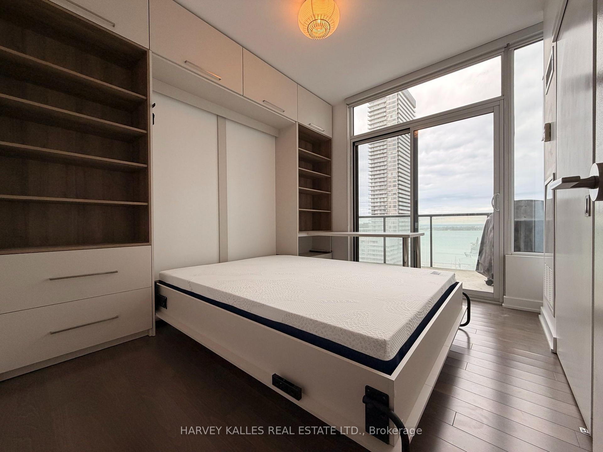 1 Market Street 1612, Toronto Unit: 1612