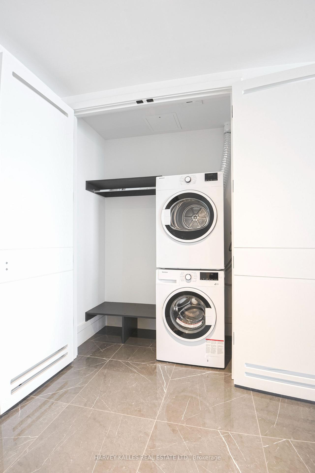 215 Lonsdale Road 1508, Toronto Unit: 1508
