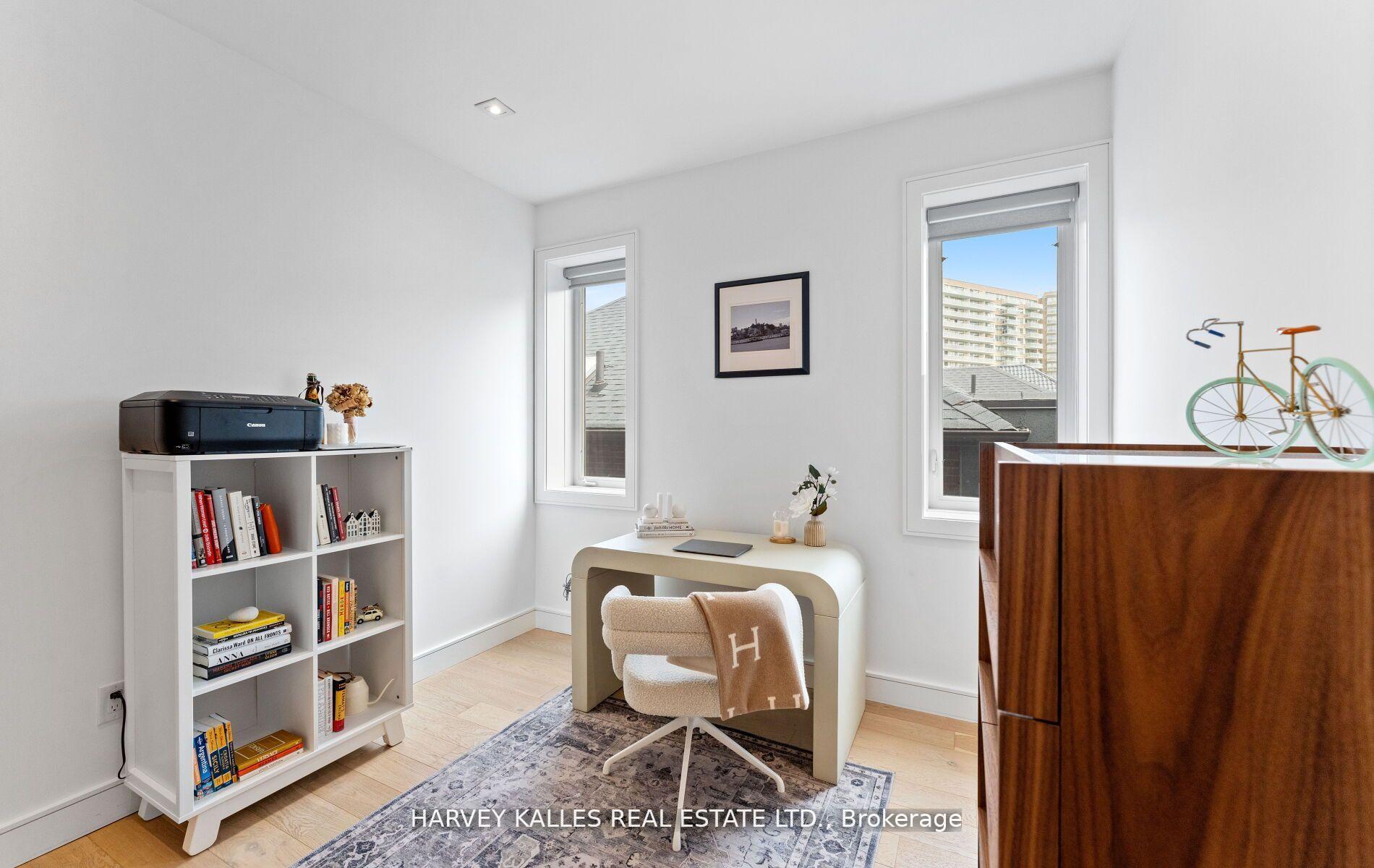 31 Kilbarry Road, Toronto