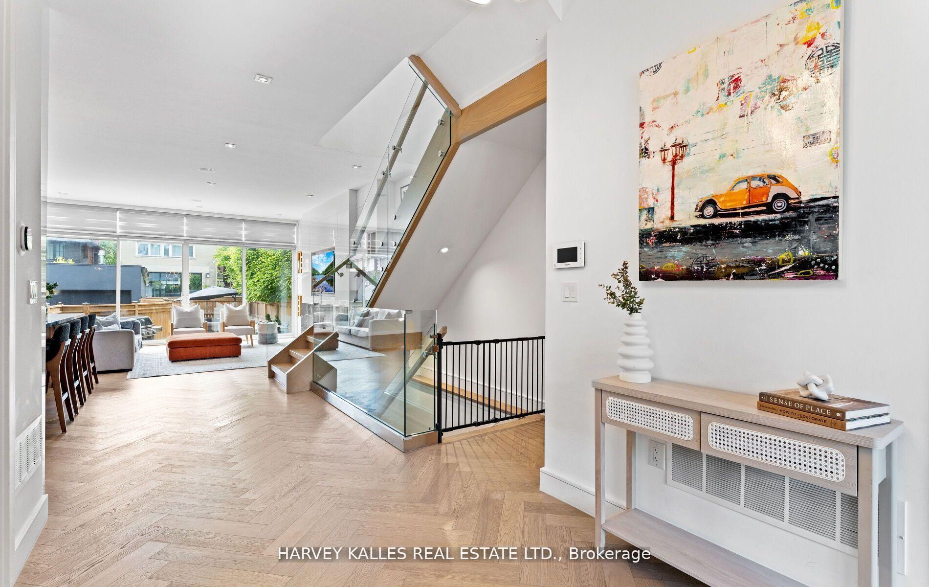 31 Kilbarry Road, Toronto