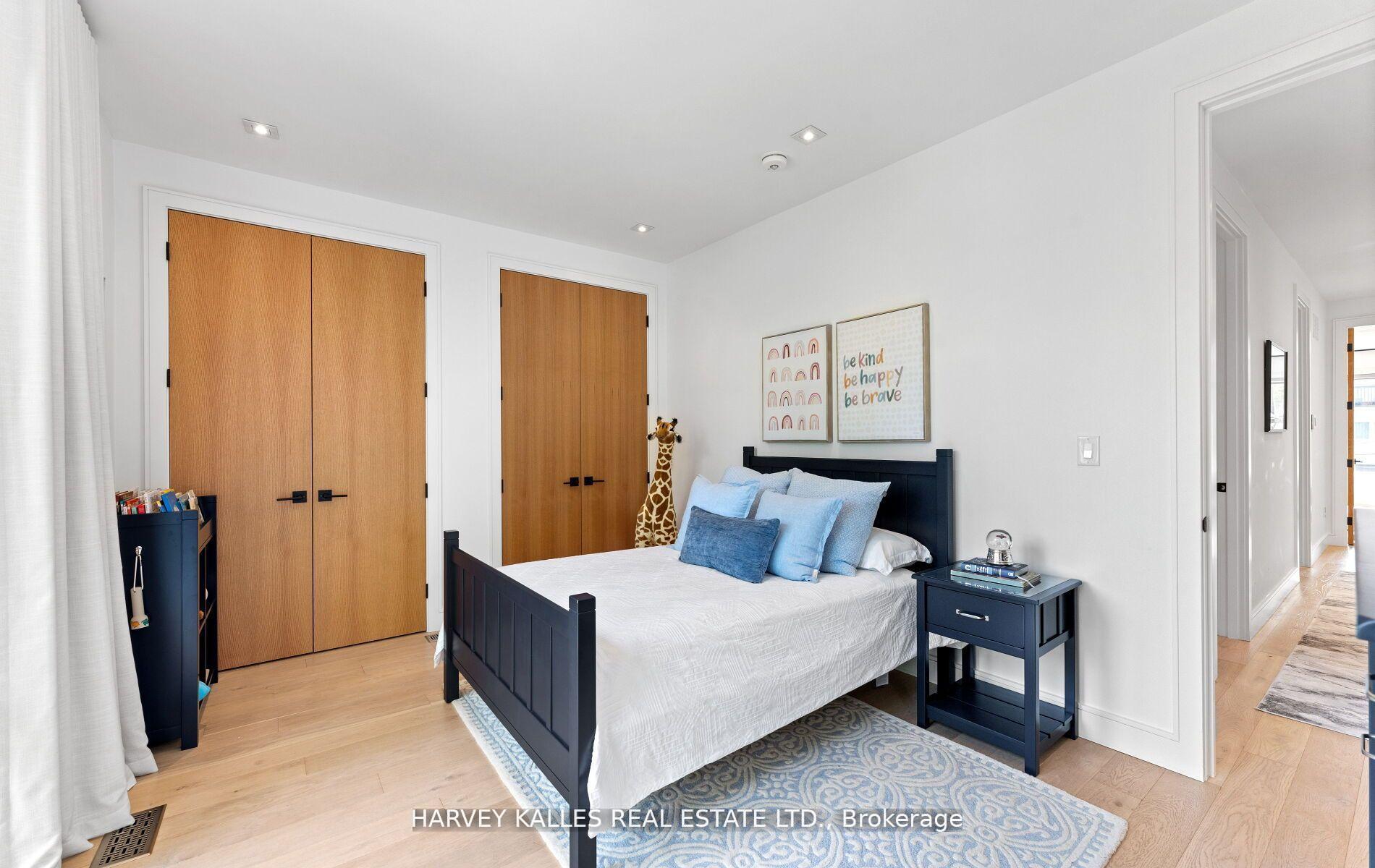 31 Kilbarry Road, Toronto